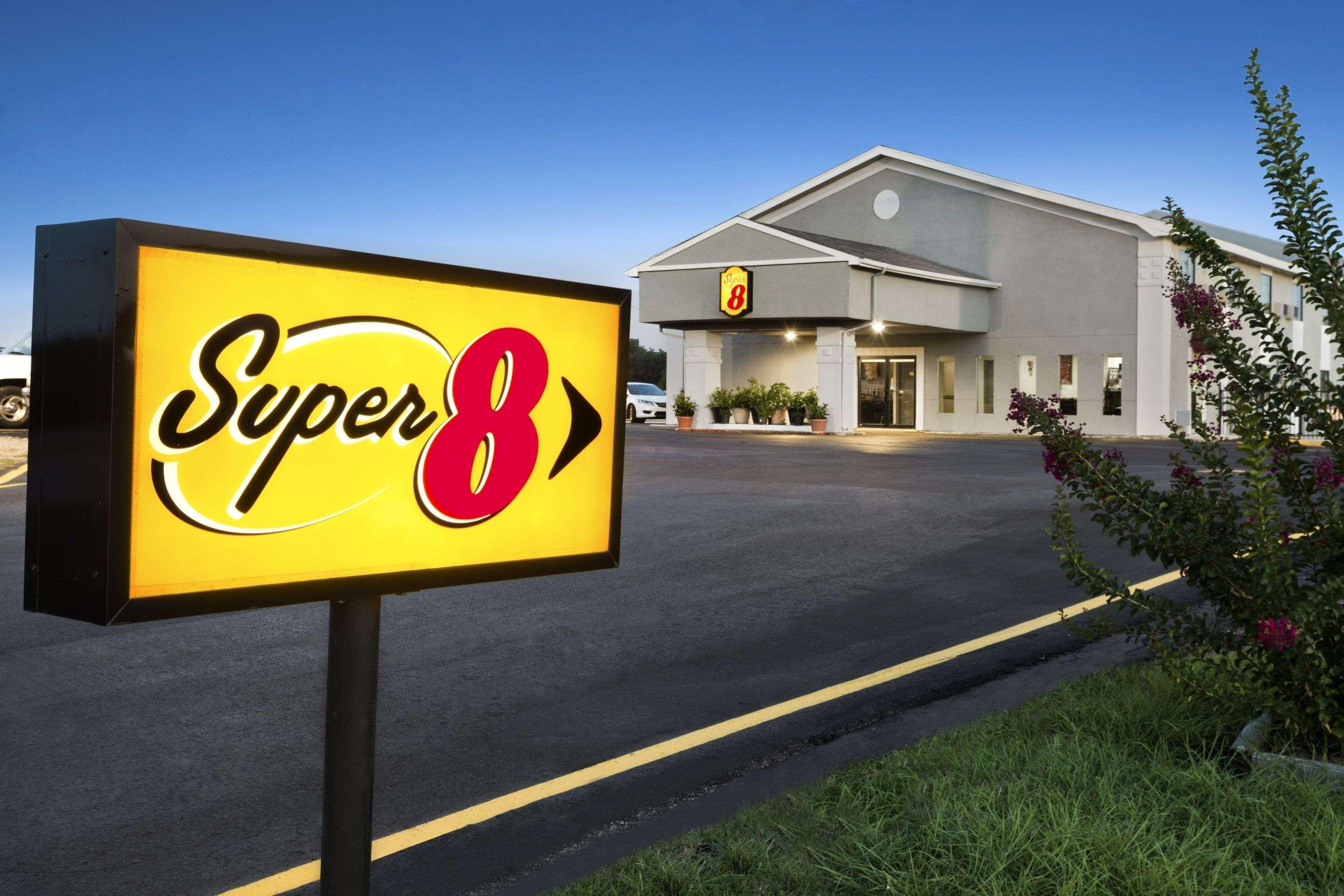 Super 8 By Wyndham ארדמור מראה חיצוני תמונה